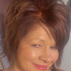 Meet your Posher, Joy